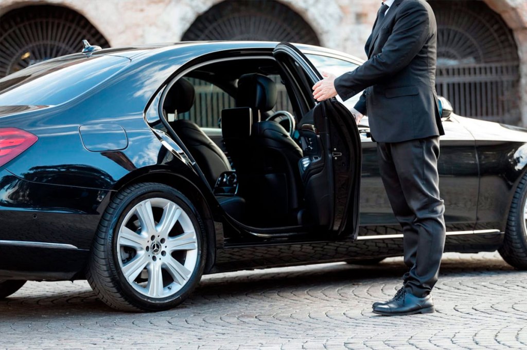 Why You Should Consider Family Office Chauffeur Services
